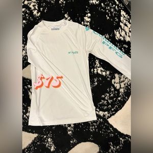 Columbia pfg shirt